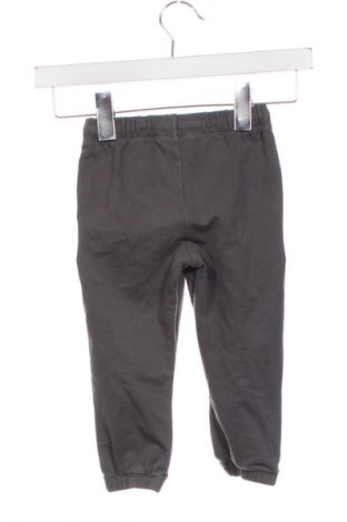 Kinder Sporthose Calvin Klein Jeans, Größe 12-18m/ 80-86 cm, Farbe Grau, Preis € 53,99