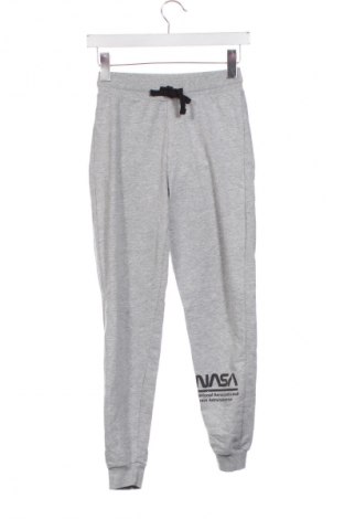 Pantaloni de trening, pentru copii NASA, Mărime 10-11y/ 146-152 cm, Culoare Gri, Preț 188,66 Lei