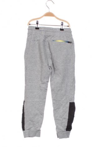 Pantaloni de trening, pentru copii Oviesse, Mărime 6-7y/ 122-128 cm, Culoare Multicolor, Preț 42,99 Lei