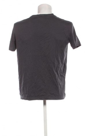 Мъжка тениска Calvin Klein Jeans, Размер L, Цвят Сив, Цена 62,99 лв.