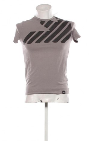 Tricou de bărbați Emporio Armani, Mărime S, Culoare Maro, Preț 163,16 Lei