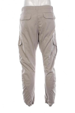 Męskie spodnie Urban Classics, Rozmiar L, Kolor Szary, Cena 147,99 zł