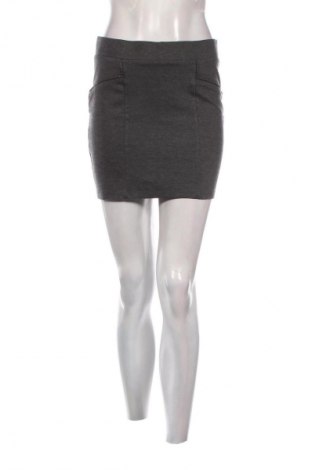 Rock Gina, Größe M, Farbe Grau, Preis 9,72 €