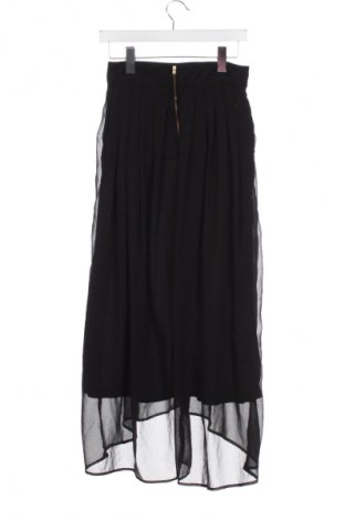 Пола H&M, Размер XS, Цвят Черен, Цена 23,46 лв.
