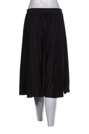 Sukně Pull&Bear, Velikost M, Barva Černá, Cena  291,00 Kč