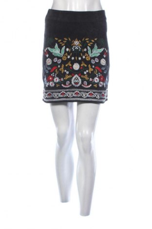 Fustă SHEIN, Mărime S, Culoare Multicolor, Preț 50,00 Lei