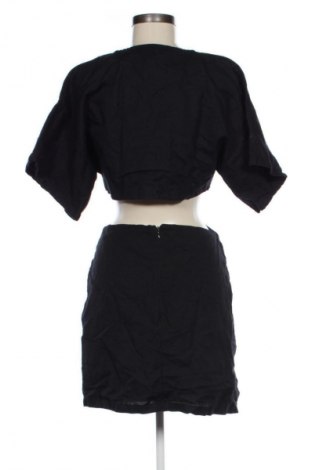 Kleid About You, Größe M, Farbe Schwarz, Preis € 43,99