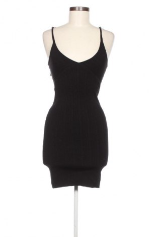 Ruha Bershka, Méret M, Szín Fekete, Ár 12 449 Ft