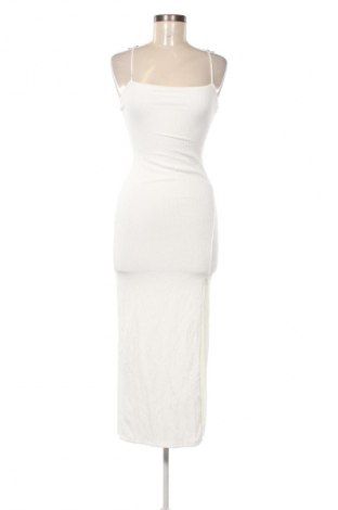 Kleid Bershka, Größe S, Farbe Weiß, Preis € 32,99