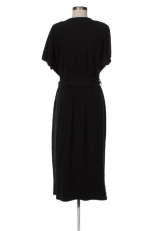 Φόρεμα Bershka, Μέγεθος M, Χρώμα Μαύρο, Τιμή 12,99 €