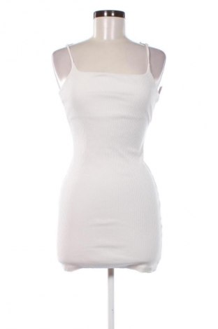 Φόρεμα Bershka, Μέγεθος S, Χρώμα Λευκό, Τιμή 15,00 €