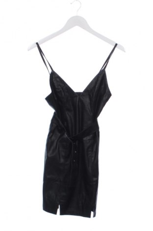 Sukienka Bershka, Rozmiar XS, Kolor Czarny, Cena 66,67 zł