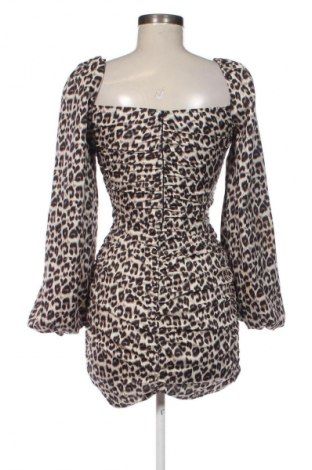 Kleid Boohoo, Größe XXS, Farbe Mehrfarbig, Preis 14,91 €