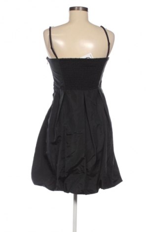 Kleid Bruno Banani, Größe M, Farbe Schwarz, Preis 24,55 €
