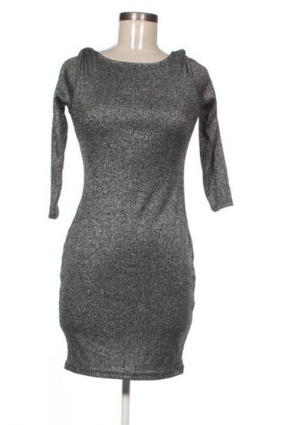 Kleid Clockhouse, Größe M, Farbe Silber, Preis 20,99 €