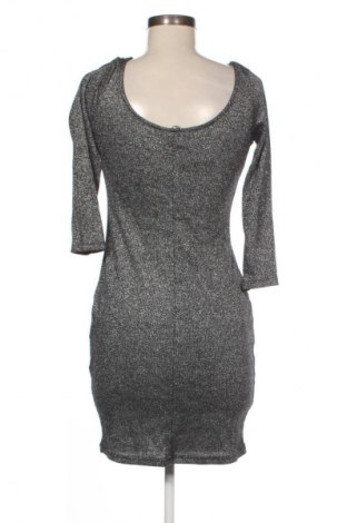Kleid Clockhouse, Größe M, Farbe Silber, Preis 20,99 €