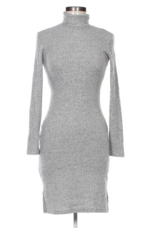 Kleid Even&Odd, Größe M, Farbe Grau, Preis 20,99 €