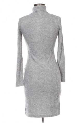 Kleid Even&Odd, Größe M, Farbe Grau, Preis 20,99 €