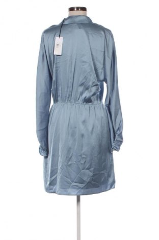 Kleid Guess, Größe L, Farbe Blau, Preis 162,99 €
