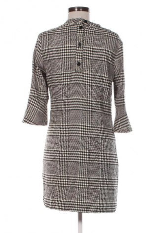 Kleid H&M, Größe M, Farbe Mehrfarbig, Preis 20,99 €