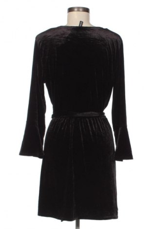 Рокля H&M Divided, Размер XL, Цвят Черен, Цена 29,99 лв.