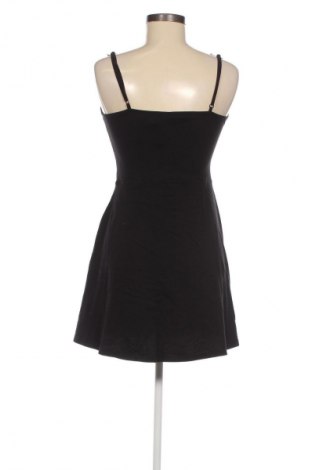 Šaty  H&M Divided, Velikost M, Barva Černá, Cena  371,00 Kč
