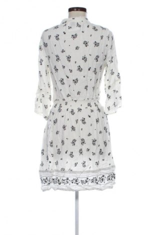 Рокля H&M Divided, Размер L, Цвят Многоцветен, Цена 28,99 лв.