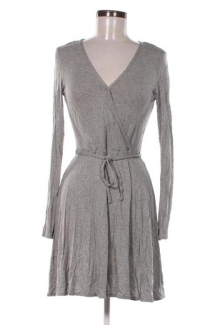 Kleid H&M Divided, Größe M, Farbe Silber, Preis € 20,99