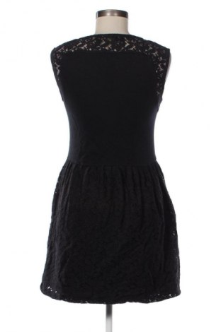Kleid House, Größe M, Farbe Schwarz, Preis 14,83 €