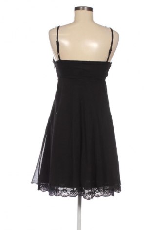 Kleid Lipsy, Größe S, Farbe Schwarz, Preis 24,55 €