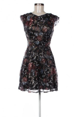 Kleid Mela, Größe M, Farbe Mehrfarbig, Preis 45,99 €