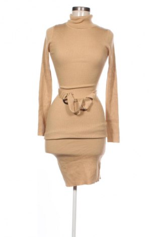 Sukienka Missguided, Rozmiar M, Kolor Beżowy, Cena 78,99 zł