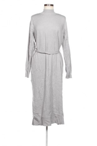 Kleid New Look, Größe XXL, Farbe Grau, Preis € 23,99