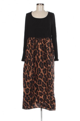 Kleid New Look, Größe 3XL, Farbe Mehrfarbig, Preis 31,99 €