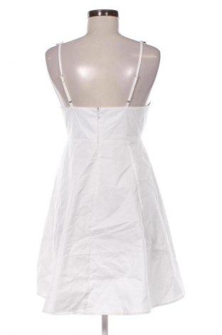 Kleid ONLY, Größe M, Farbe Weiß, Preis € 35,99