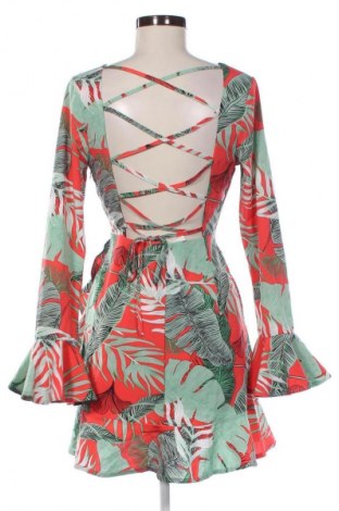 Kleid Pretty Little Thing, Größe S, Farbe Mehrfarbig, Preis 23,59 €