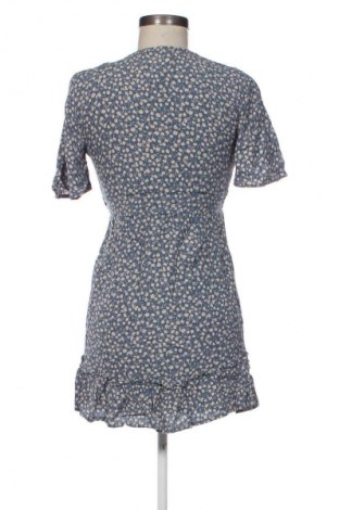 Šaty  Pull&Bear, Velikost XS, Barva Vícebarevné, Cena  367,00 Kč