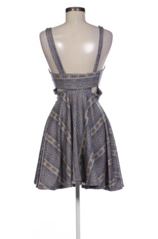 Ruha Pull&Bear, Méret M, Szín Sokszínű, Ár 5 776 Ft