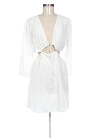 Kleid Pull&Bear, Größe L, Farbe Weiß, Preis 23,99 €