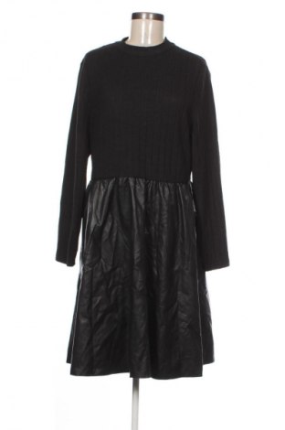 Kleid SHEIN, Größe XXL, Farbe Schwarz, Preis 20,99 €