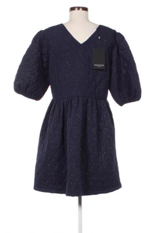 Kleid Selected Femme, Größe M, Farbe Mehrfarbig, Preis 68,99 €