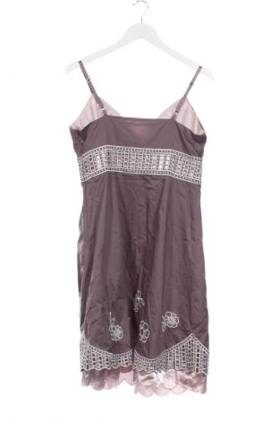 Kleid Steps, Größe M, Farbe Lila, Preis 14,83 €