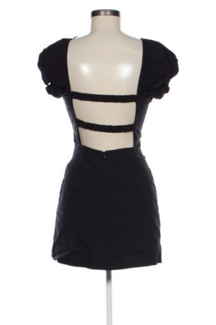 Rochie Stradivarius, Mărime M, Culoare Negru, Preț 158,99 Lei