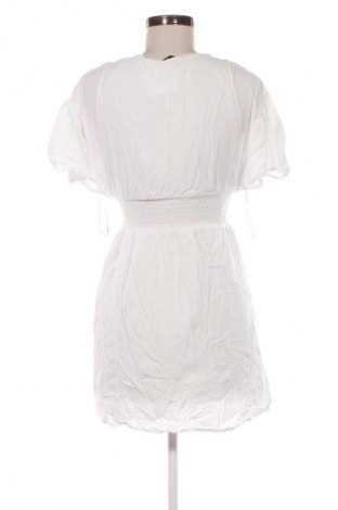 Ruha Stradivarius, Méret M, Szín Fehér, Ár 4 789 Ft