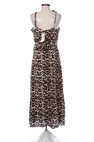 Kleid Trendyol, Größe M, Farbe Mehrfarbig, Preis € 55,24