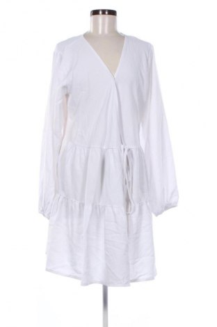 Kleid Unbranded, Größe L, Farbe Weiß, Preis 20,99 €