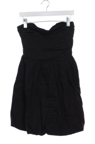 Рокля Vero Moda, Размер M, Цвят Черен, Цена 50,99 лв.