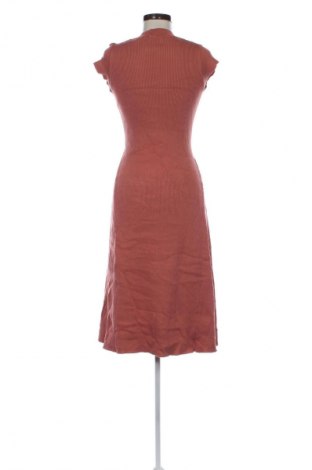 Kleid Whyte Valentyne, Größe M, Farbe Braun, Preis 33,99 €