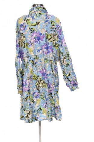 Kleid Y.A.S, Größe XL, Farbe Mehrfarbig, Preis 132,99 €