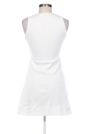Kleid Zara, Größe S, Farbe Weiß, Preis 11,99 €